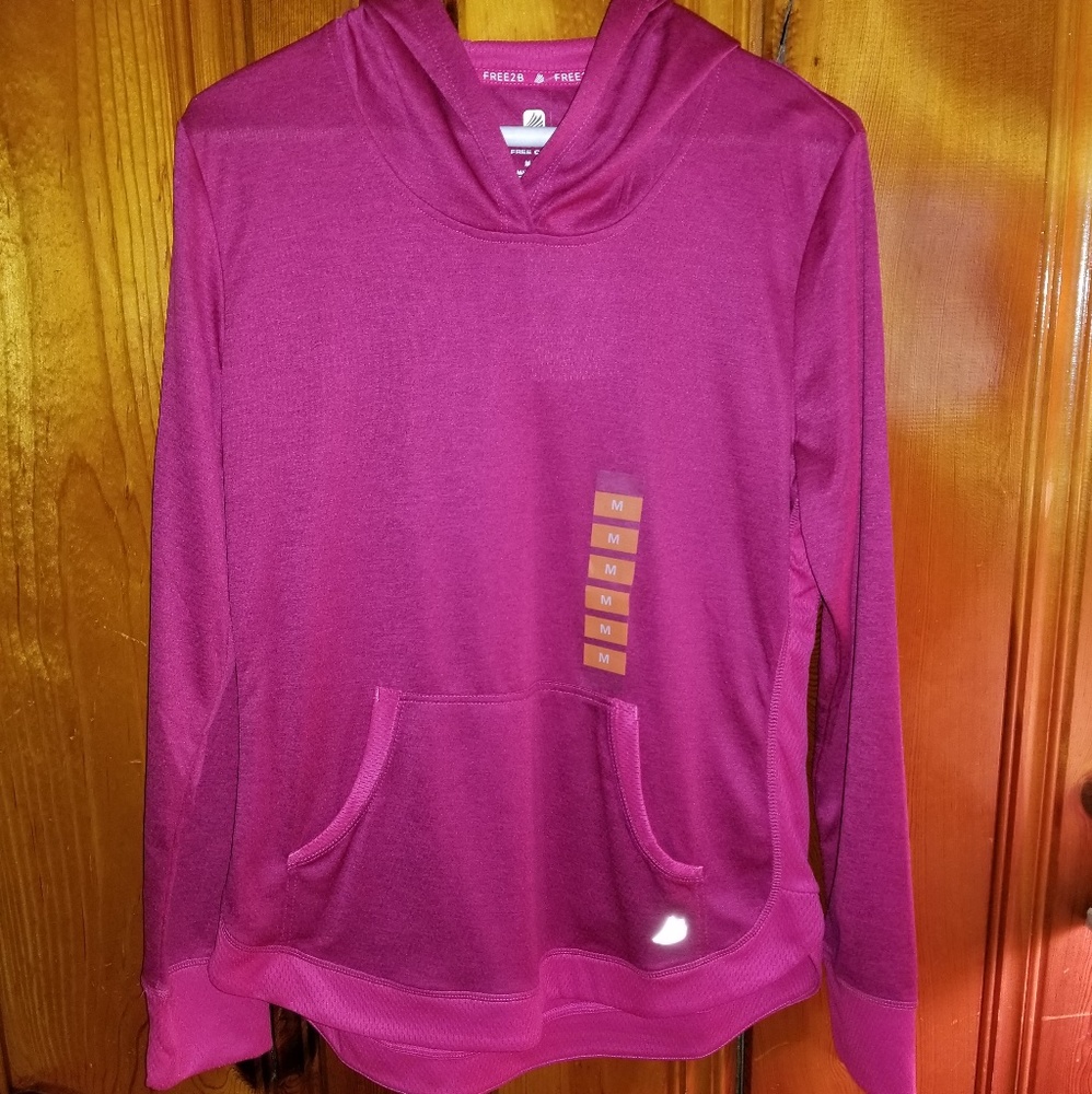 Free2B Pull-over Hoodie, New with Tags.